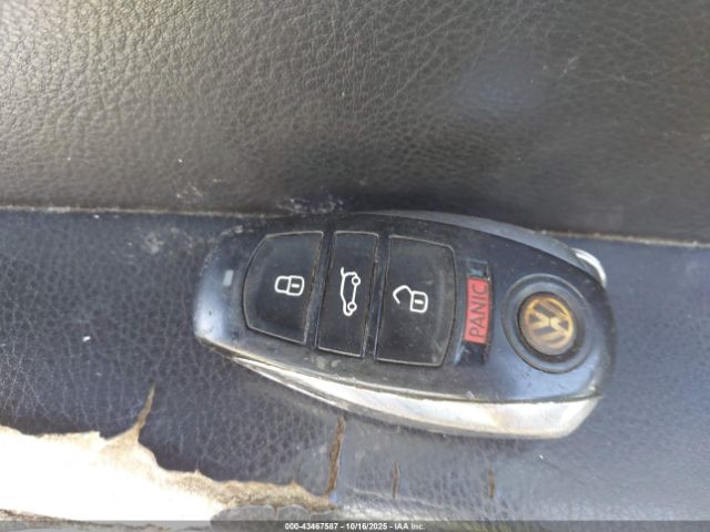 2011 VOLKSWAGEN TOUAREG WVGFF9BP5BD000932 Photo 10