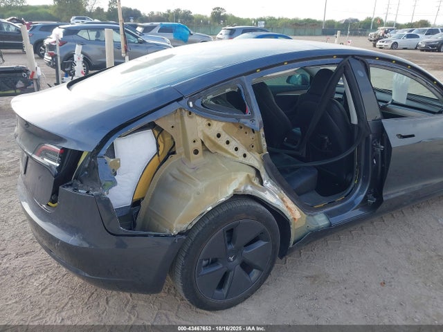 2023 TESLA MODEL 3 5YJ3E1EA1PF673669 Photo 5