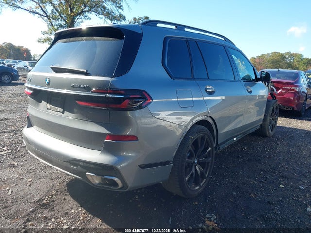 2024 BMW X7 5UX23EM05R9U31688 Photo 3