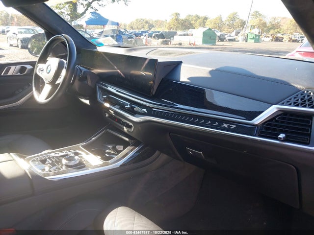 2024 BMW X7 5UX23EM05R9U31688 Photo 4