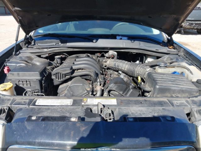 2010 CHRYSLER 300 2C3CA4CD5AH105635 Photo 5