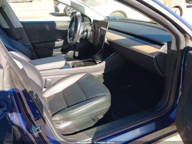 2019 TESLA MODEL 3 5YJ3E1EB2KF497846 Photo 4