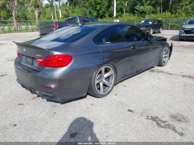 2015 BMW M4 WBS3R9C59FF708826 Photo 3