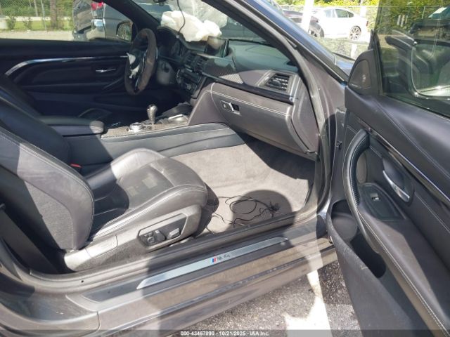 2015 BMW M4 WBS3R9C59FF708826 Photo 4