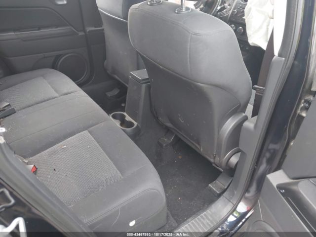 2011 JEEP COMPASS 1J4NF1FB1BD136209 Photo 7