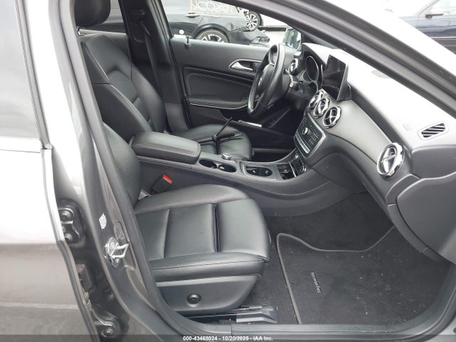 2019 Mercedes-benz Gla 250 4matic მანქანა იყიდება აუქციონზე, vin: WDCTG4GB0KJ586374, აუქციონის ნომერი: 43468024