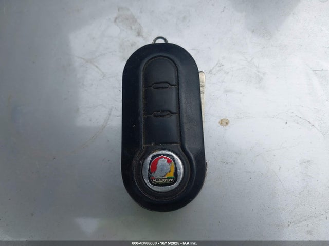 2013 FIAT 500 3C3CFFFH4DT551654 Photo 10