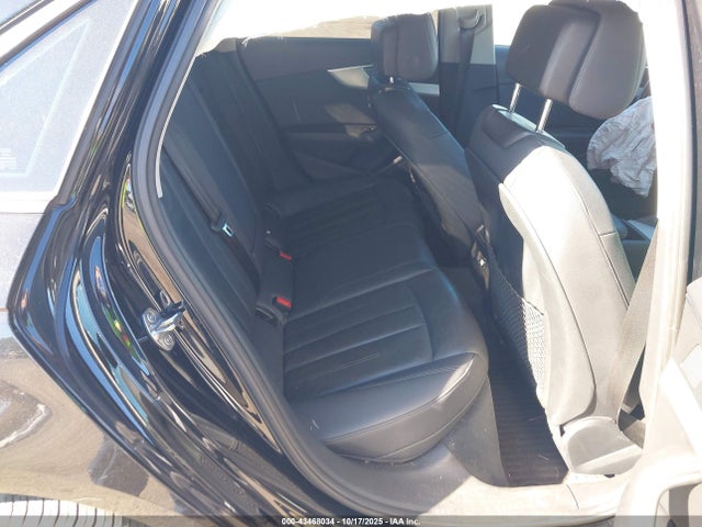 2017 AUDI A4 WAUDNAF45HN039150 Photo 7