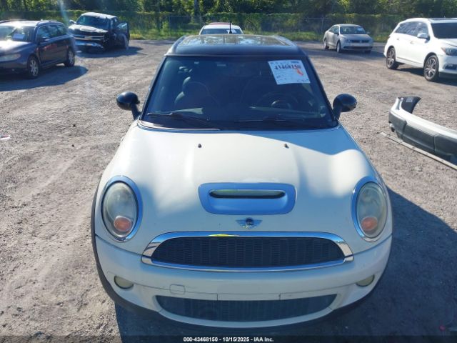2010 MINI COOPER S CLUBMAN WMWMM3C51ATZ32610 Photo 5
