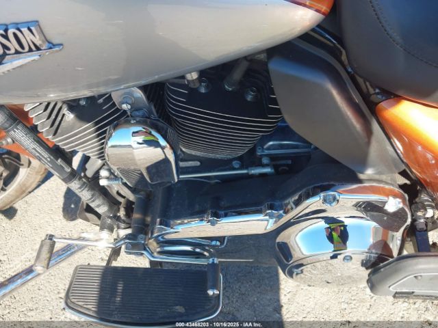 2014 HARLEY-DAVIDSON FLHR 1HD1FBM14EB627358 Photo 8