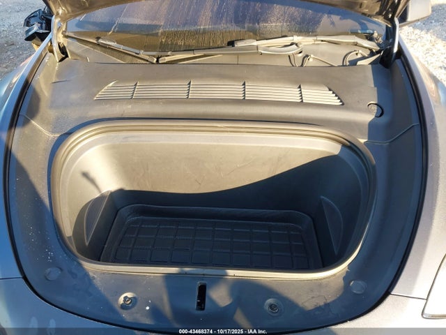 2022 TESLA MODEL Y 7SAYGAEE9NF377401 Photo 9