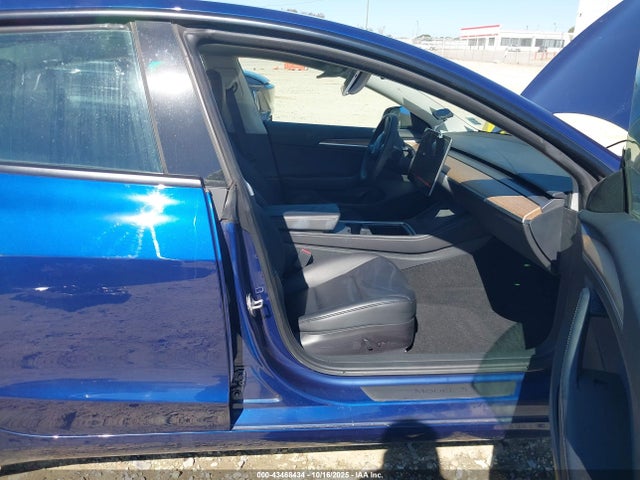 2023 TESLA MODEL 3 5YJ3E1EA0PF494264 Photo 4