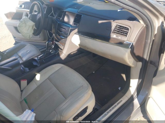 2015 LINCOLN MKS 1LNHL9EK8FG603024 Photo 4