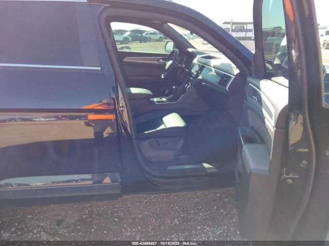 2021 VOLKSWAGEN ATLAS CROSS SPORT 1V2EE2CA2MC202302 Photo 4