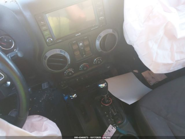 2016 JEEP WRANGLER UNLIMITED 1C4BJWDG1GL166357 Photo 10