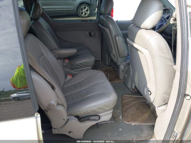 2002 CHRYSLER TOWN & COUNTRY 2C4GP74L22R639920 Photo 7