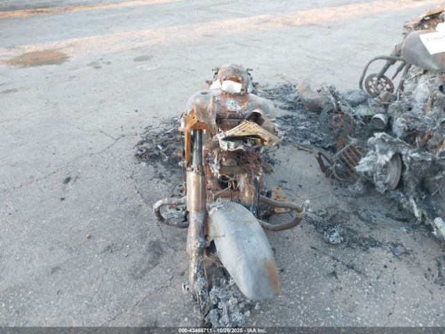 2022 HARLEY-DAVIDSON FLHXSE 1HD1PXL10NB953055 Photo 4