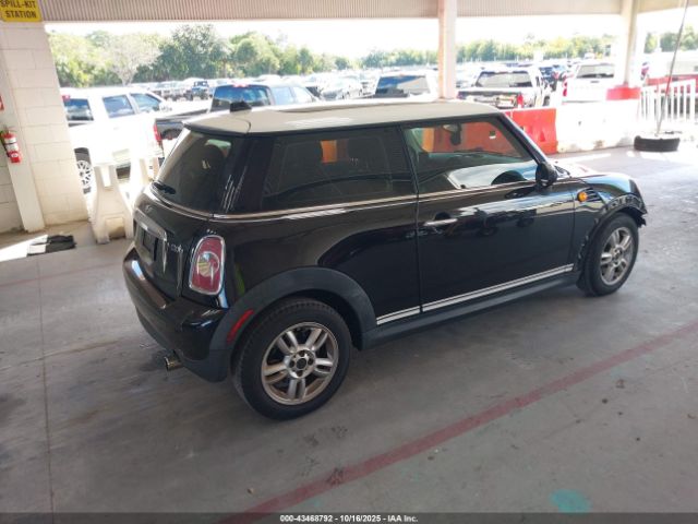 2012 MINI COOPER WMWSU3C56CT261428 Photo 3