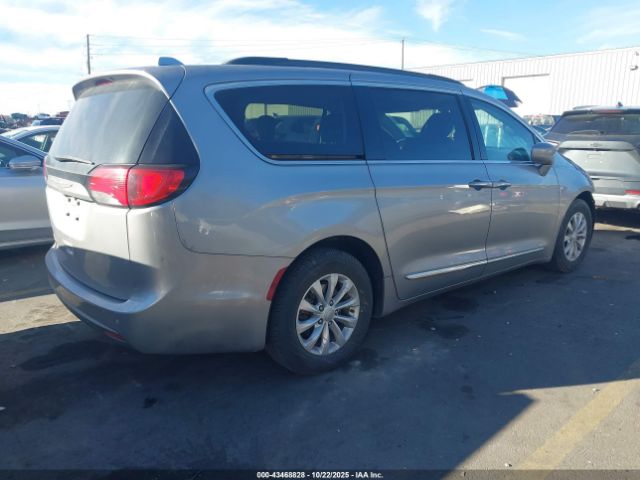 2017 CHRYSLER PACIFICA 2C4RC1BG9HR523890 Photo 3