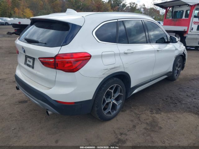 2018 BMW X1 WBXHT3C34J5L34864 Photo 3