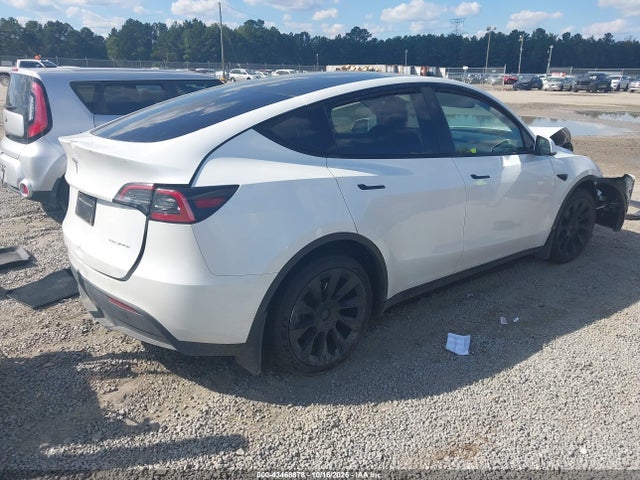 2024 TESLA MODEL Y 7SAYGDEE0RA261427 Photo 3