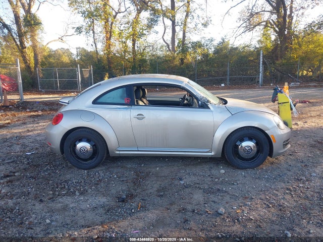 3VWJ07AT8GM602977 Volkswagen Beetle 1.8t Se
