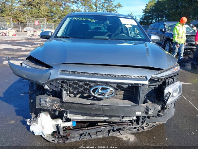43469046 :رقم المزاد ، KM8K1CAA3MU663457 vin ، 2021 Hyundai Kona Se مزاد بيع