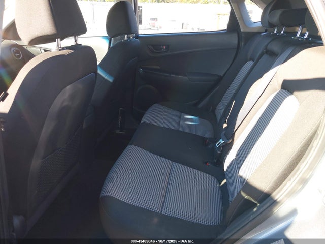 43469046 :رقم المزاد ، KM8K1CAA3MU663457 vin ، 2021 Hyundai Kona Se مزاد بيع