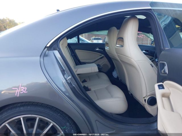 2016 MERCEDES-BENZ CLA 250 WDDSJ4GB0GN323889 Photo 7