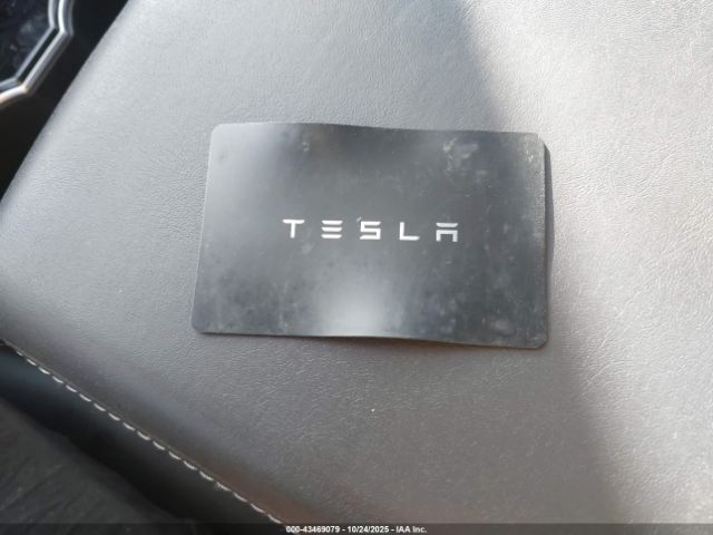 2021 TESLA MODEL Y 5YJYGDEE6MF115400 Photo 10
