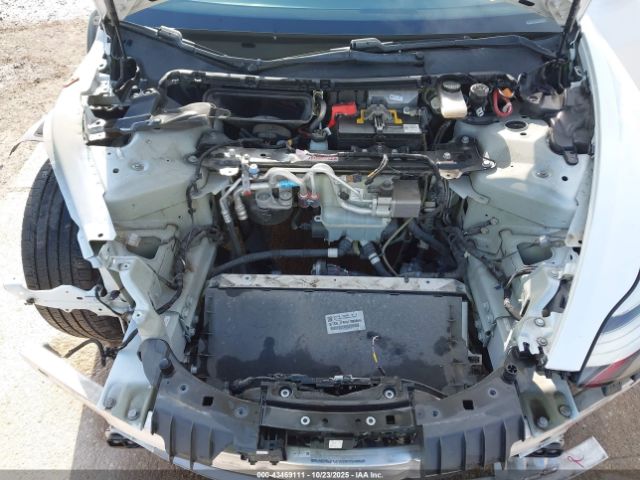 2018 TESLA MODEL 3 5YJ3E1EA6JF032704 Photo 9