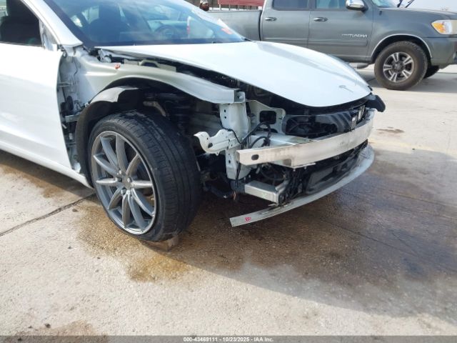 2018 TESLA MODEL 3 5YJ3E1EA6JF032704 Photo 5