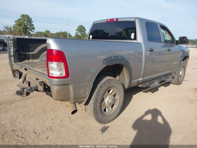 2020 RAM 2500 3C6UR5CL5LG283514 Photo 3