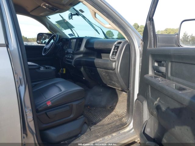 2020 RAM 2500 3C6UR5CL5LG283514 Photo 4