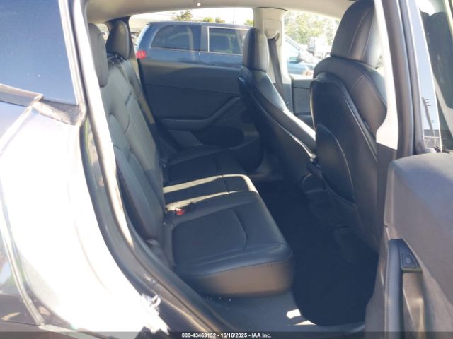 2022 TESLA MODEL Y 7SAYGDEE9NF557866 Photo 7
