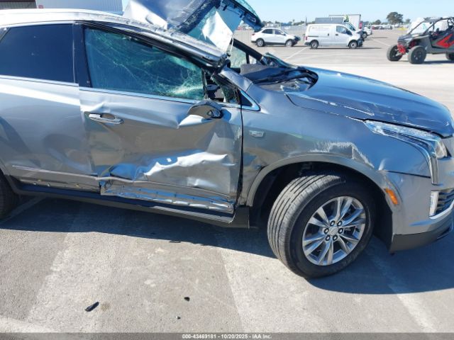 2025 CADILLAC XT5 1GYKNAR43SZ152515 Photo 5
