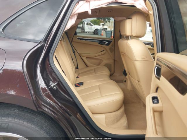 2017 PORSCHE MACAN WP1AB2A5XHLB11975 Photo 7
