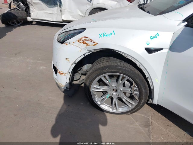 2023 TESLA MODEL Y 7SAYGDEE0PA187469 Photo 5