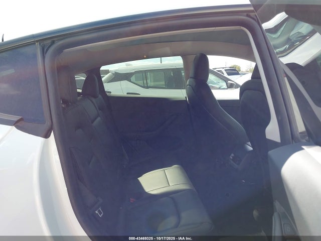 2023 TESLA MODEL Y 7SAYGDEE0PA187469 Photo 7