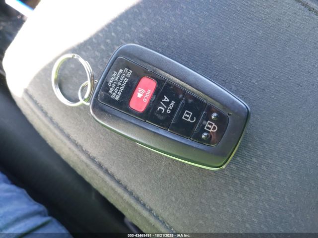 2017 TOYOTA PRIUS PRIME JTDKARFP9H3061100 Photo 10