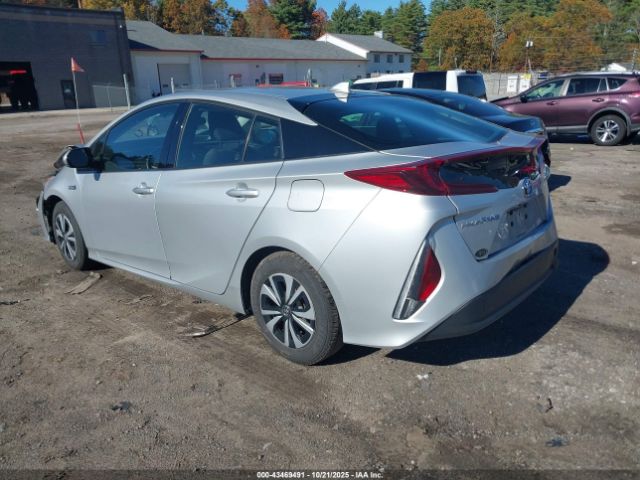 2017 TOYOTA PRIUS PRIME JTDKARFP9H3061100 Photo 2