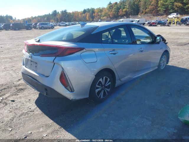 2017 TOYOTA PRIUS PRIME JTDKARFP9H3061100 Photo 3
