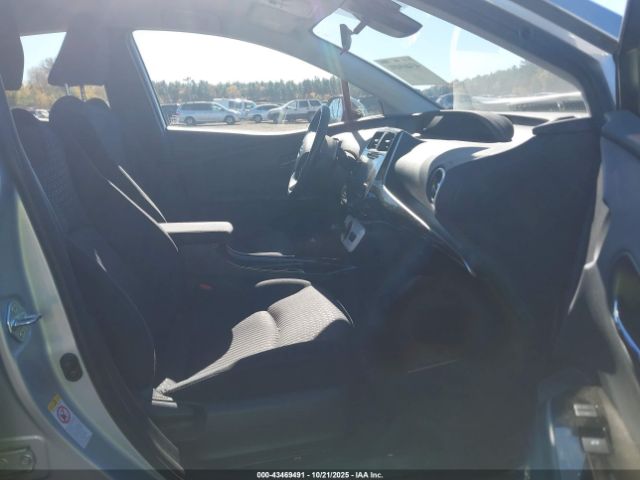 2017 TOYOTA PRIUS PRIME JTDKARFP9H3061100 Photo 4