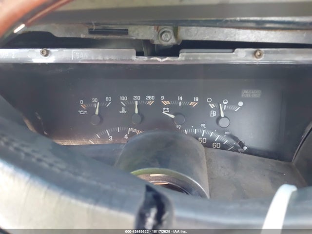 Продажа на аукционе авто 1992 Chevrolet Gmt-400 C3500, vin: 2GCHC39NXN1168234, номер лота: 43469522