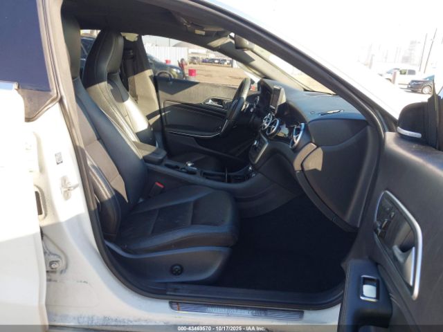 2014 MERCEDES-BENZ CLA 250 WDDSJ4EB6EN132042 Photo 4