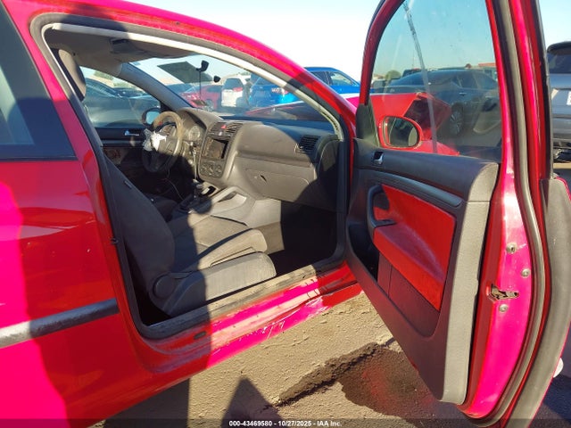 43469580 :رقم المزاد ، WVWBR71KX7W077683 vin ، 2007 Volkswagen Rabbit 2-door مزاد بيع