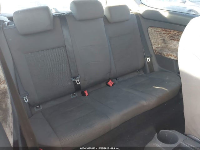43469580 :رقم المزاد ، WVWBR71KX7W077683 vin ، 2007 Volkswagen Rabbit 2-door مزاد بيع