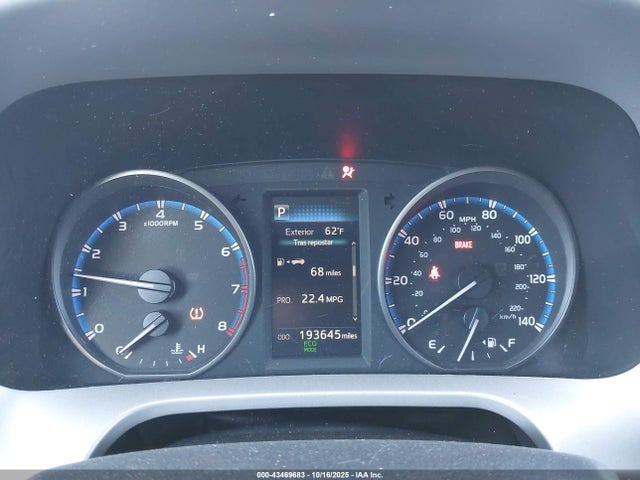 2017 TOYOTA RAV4 2T3BFREVXHW542956 Photo 6