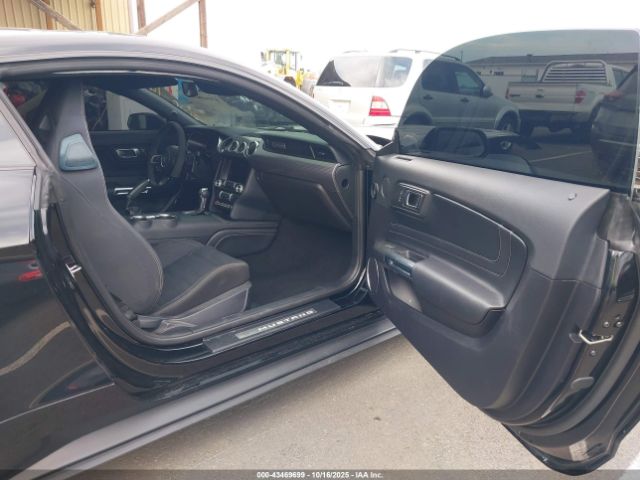 2019 FORD MUSTANG 1FA6P8CF7K5131054 Photo 4