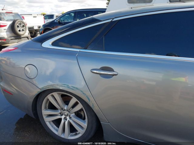 2012 JAGUAR XJ SAJWA2GB0CLV24201 Photo 5